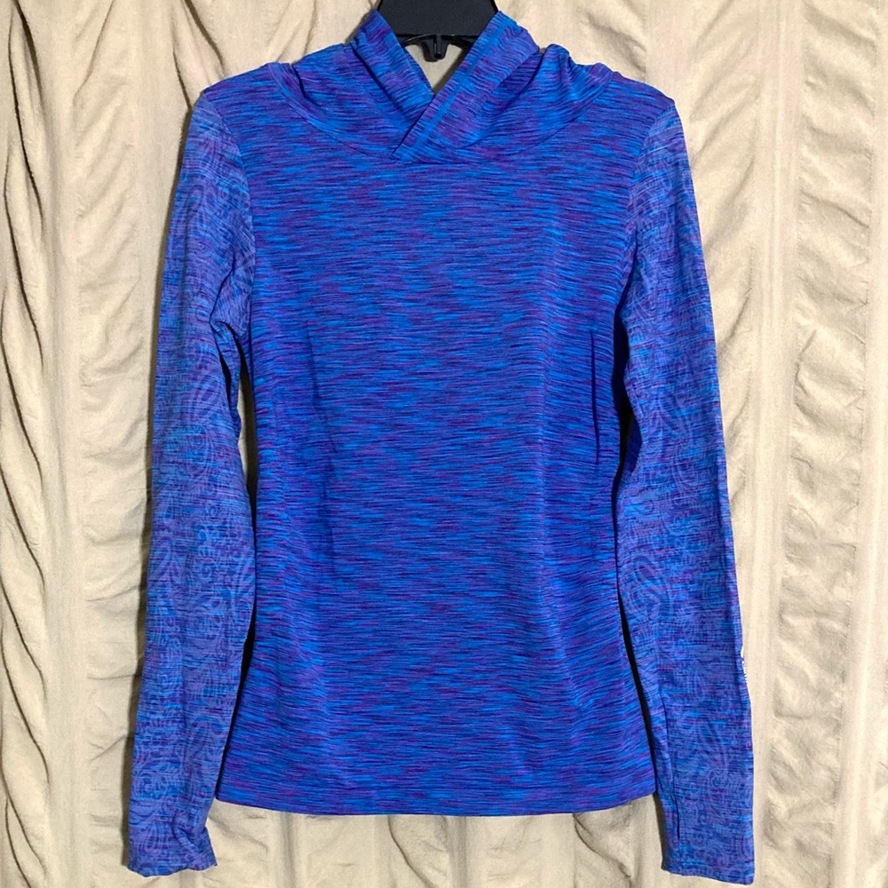 Like new Climawear seamless long sleeve with hood